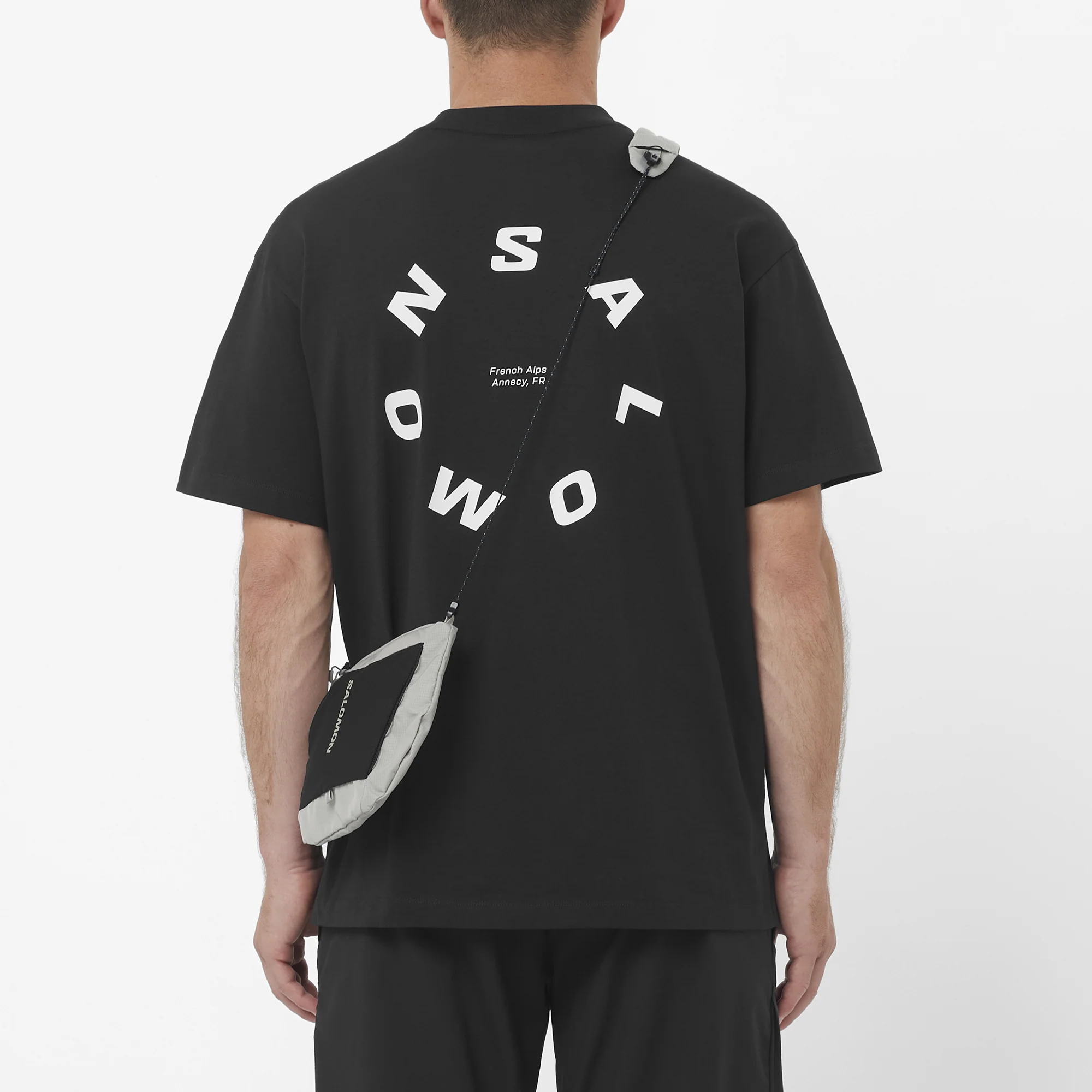 ROUND LOGO GRAPHIC